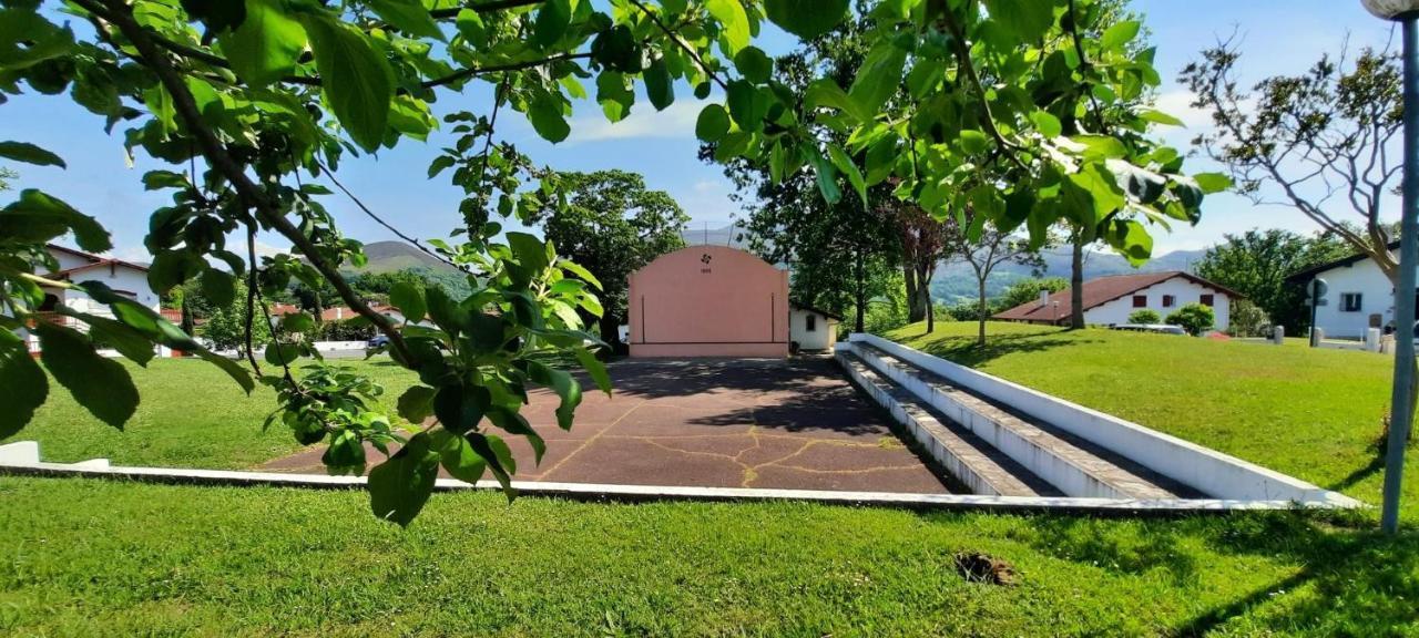 Parabisu Ttikia "Petit Paradis" Ascain Buitenkant foto